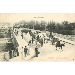 65 TARBES. Pont sur l'Adour attelages et Militaires