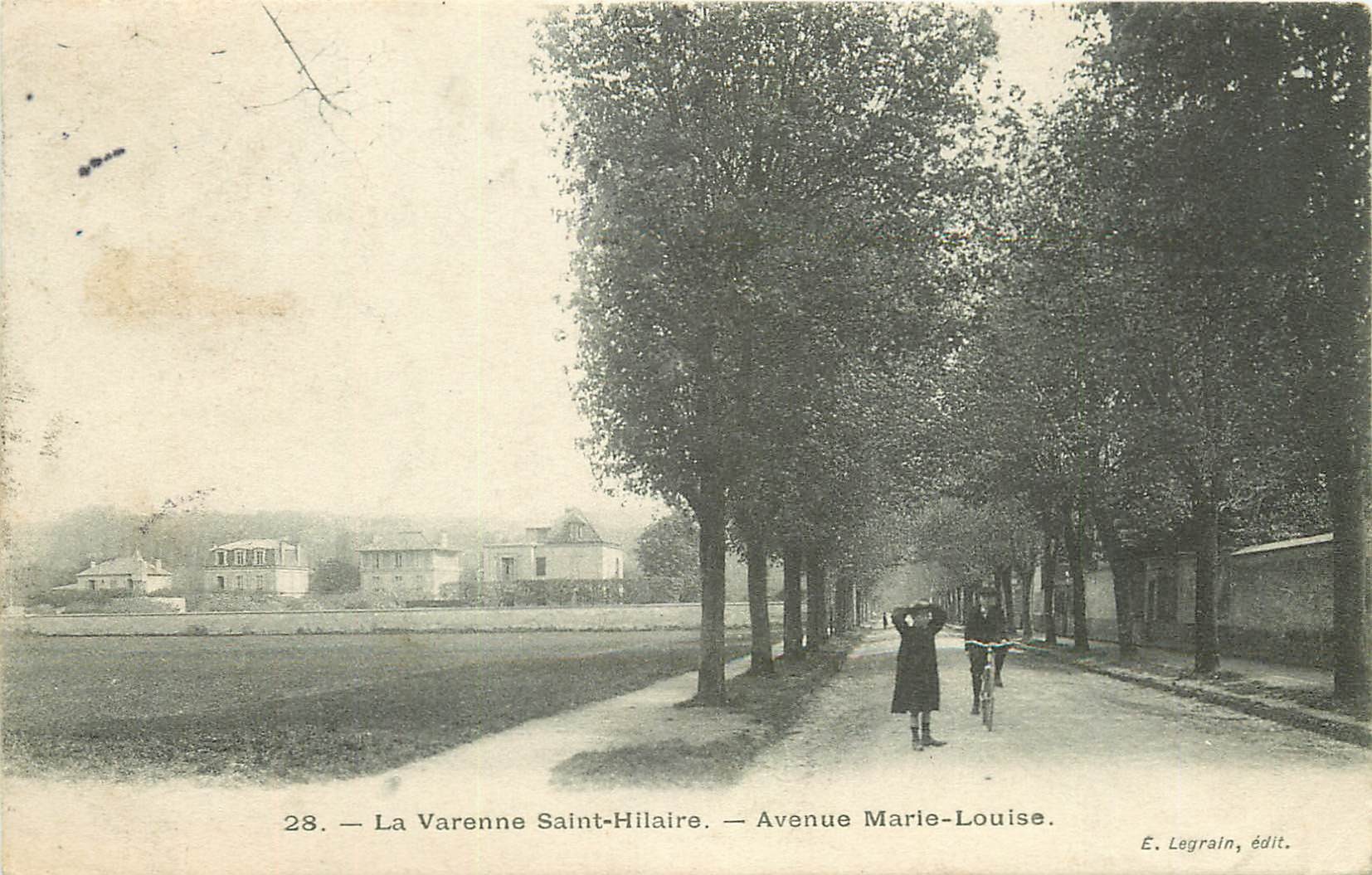 code postale la varenne saint hilaire