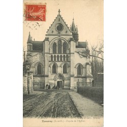 95 TAVERNY. Animation devant l'Eglise 1908