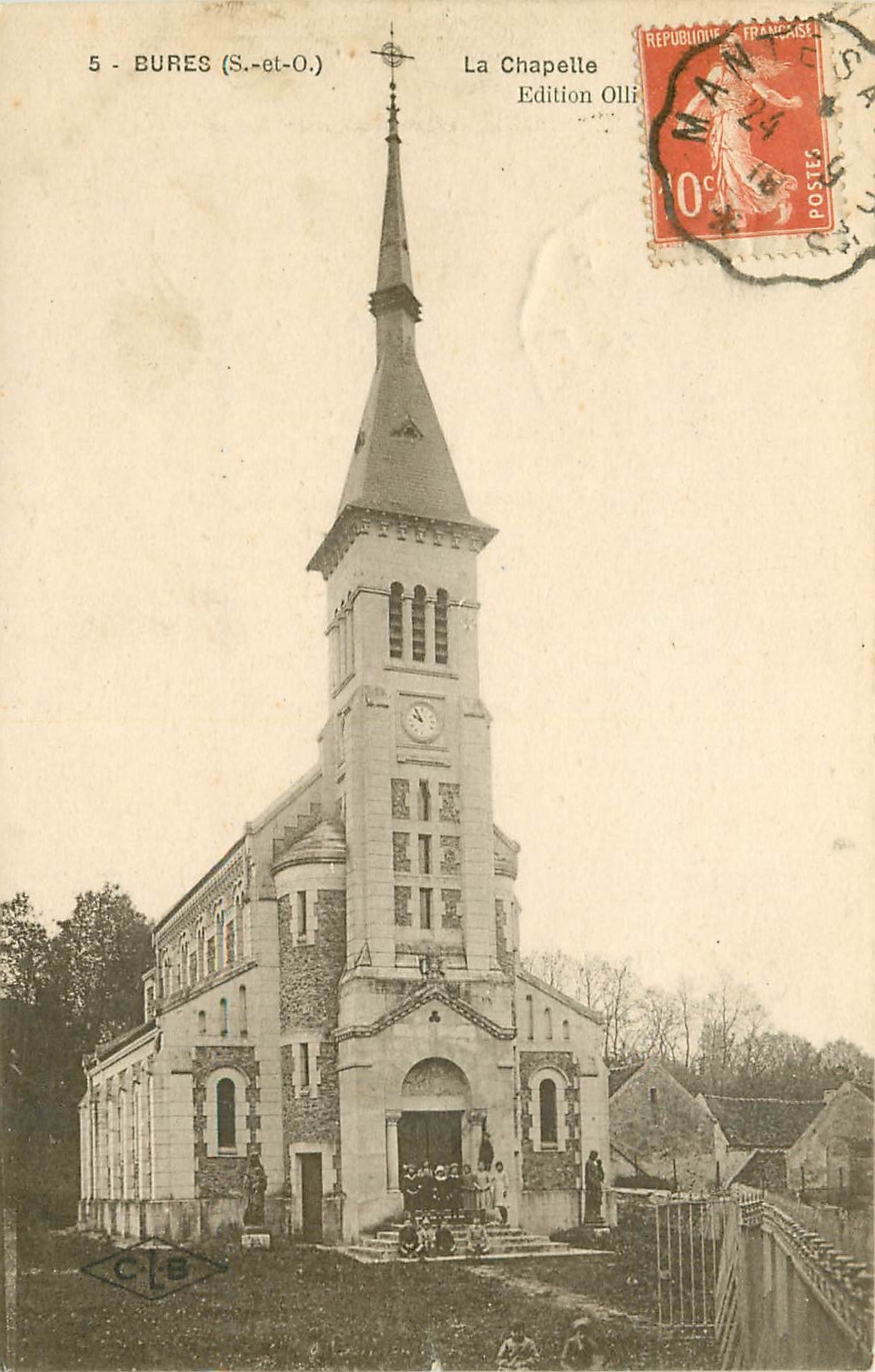 91 BURES. La Chapelle avec nombreux enfants 1919