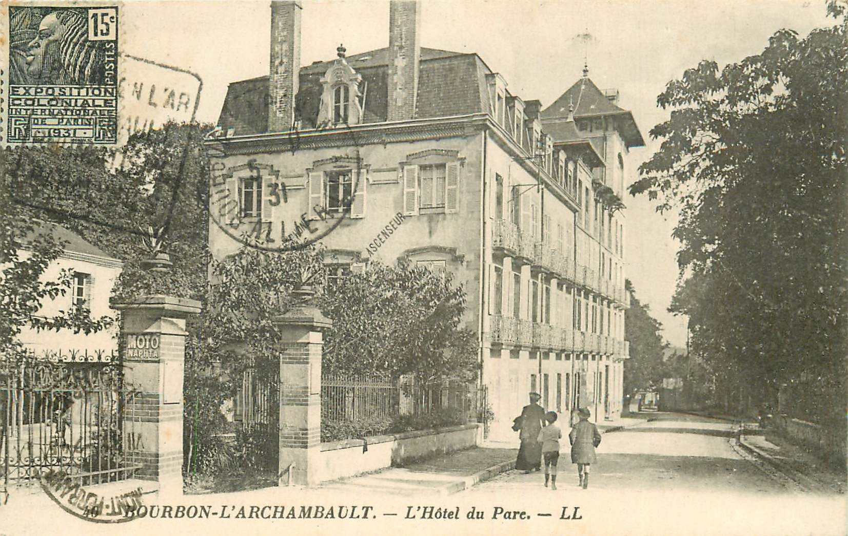 03 BOURBON L'ARCHAMBAULT. Hôtel de Parc 1931