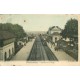 77 FONTAINEBLEAU. Train à l'intérieur de la Gare 1907