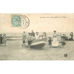 14 LUC-SUR-MER. La Plage avec animation sur une barque 1905