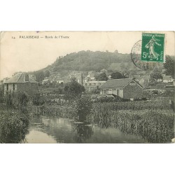 91 PALAISEAU. Bords de l'Yvette avec Traiteur et vins route de Paris