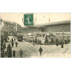 carte postale ancienne 16 ANGOULEME. Place des Halles Centrales 1909