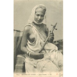 WW ALGERIE. Jeune Femme musicienne aux seins nus 1909