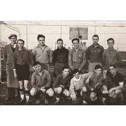 Rare Photo Cpa 93 LES LILAS. Equipe de football au Stade en 1936