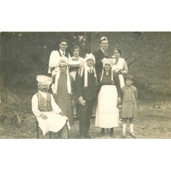 50 PONTORSON. Photo Cpa rare d'une réunion du Personnel d'un Château ou d'un Restaurant