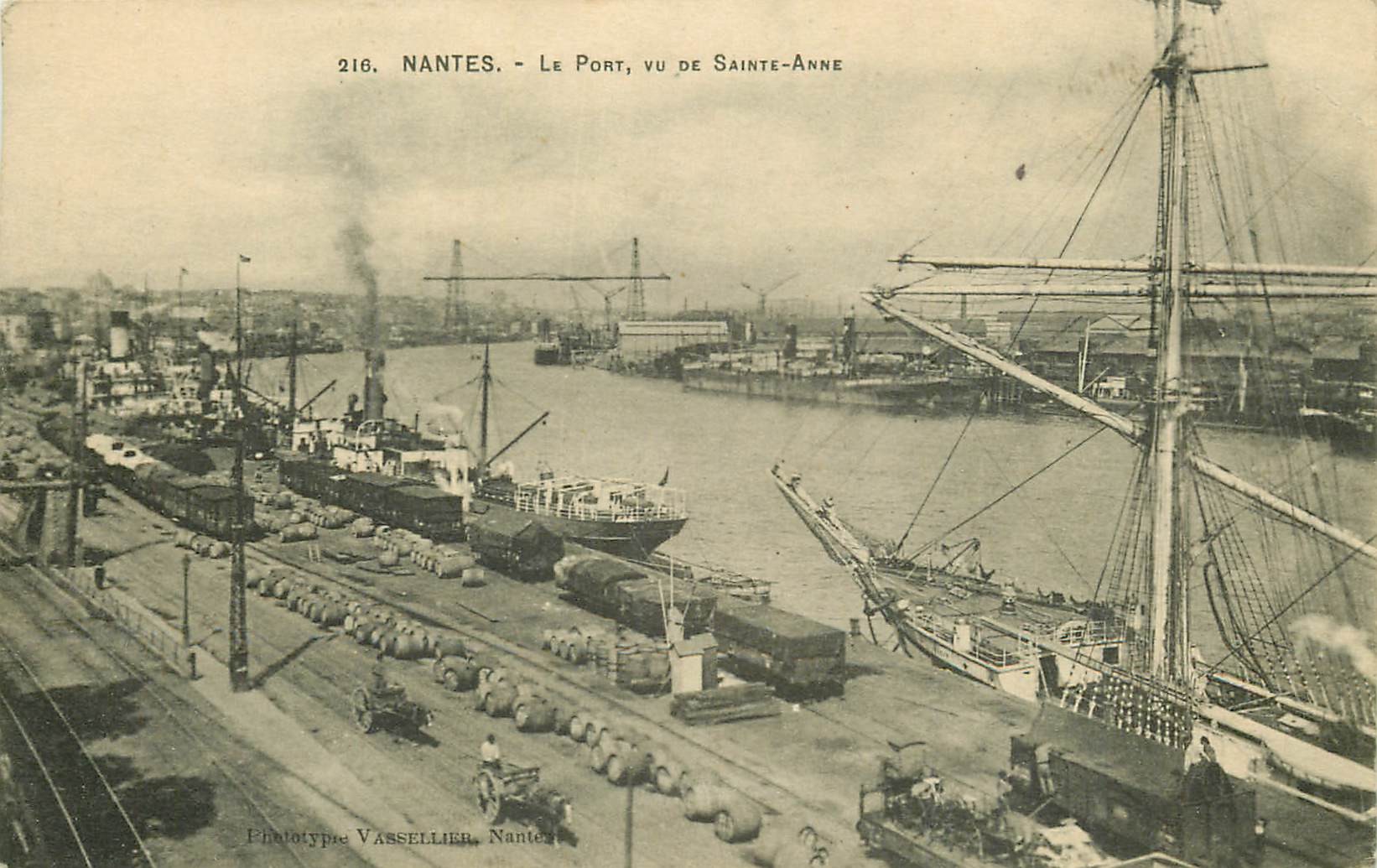 44 NANTES. Le Port vu de Sainte-Anne 1918