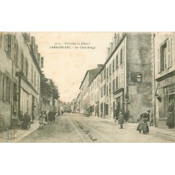 29 LAMBEZELLEC. La Croix Rouge 1919 Tabac vins spiritueux et façade de l'Ecole