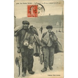 29 AUDIERNE. Le Patron et son Mousse revenant de la Pêche 1917