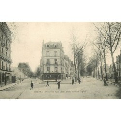 35 RENNES. Café de France Boulevard de la Liberté et rue Poulain Duparc 1905