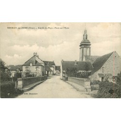 77 SAVIGNY-LE-TEMPLE. Entrée du Village vers 1910...