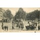 PARIS 16. Voiture ancienne Avenue de la Grande-Armée