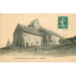 77 MONTMACHOUX. L'Eglise avec personnage assis au Cimetière 1908
