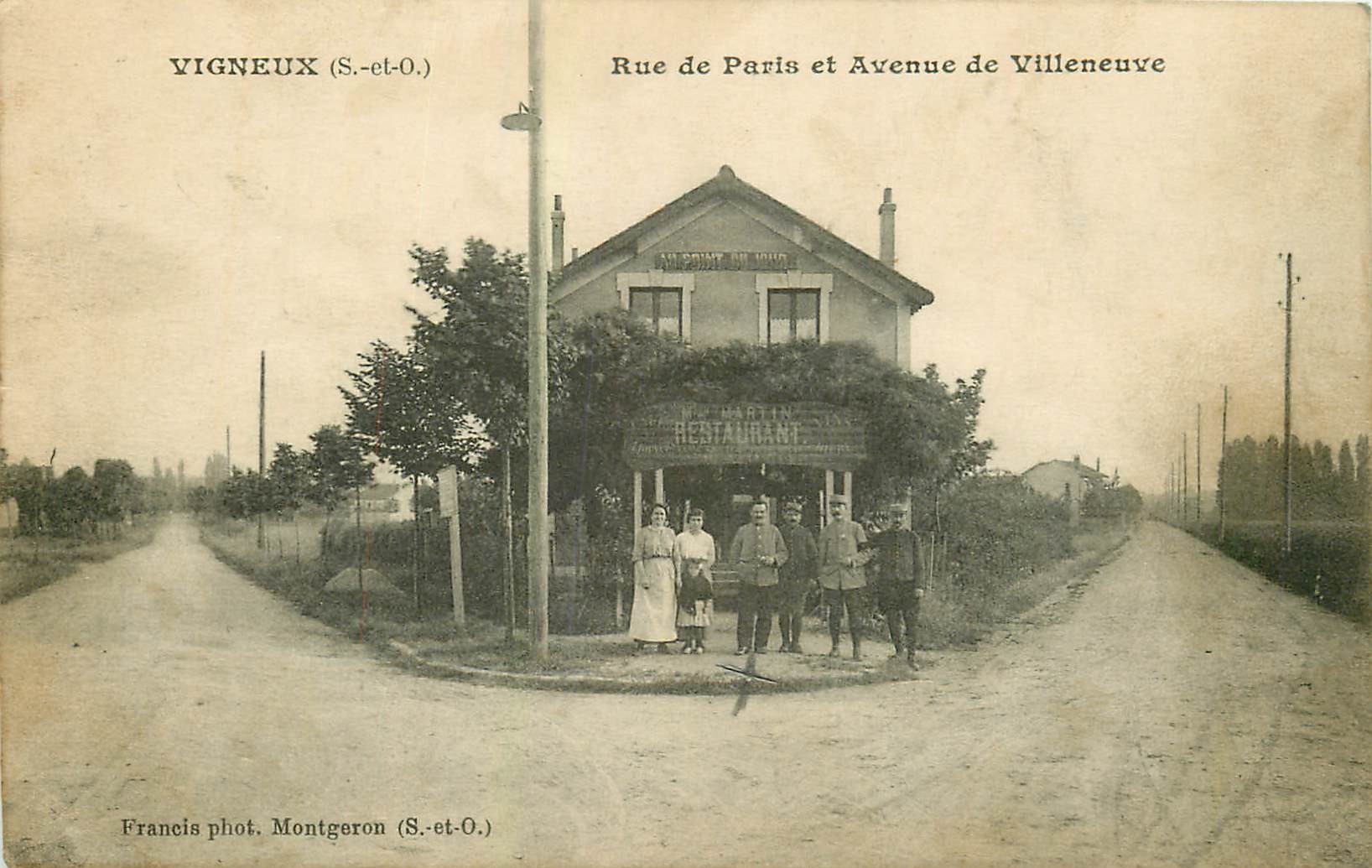 91 VIGNEUX. Restaurant Martin " Au Point du jour " rue de Paris et Avenue de Villeneuve