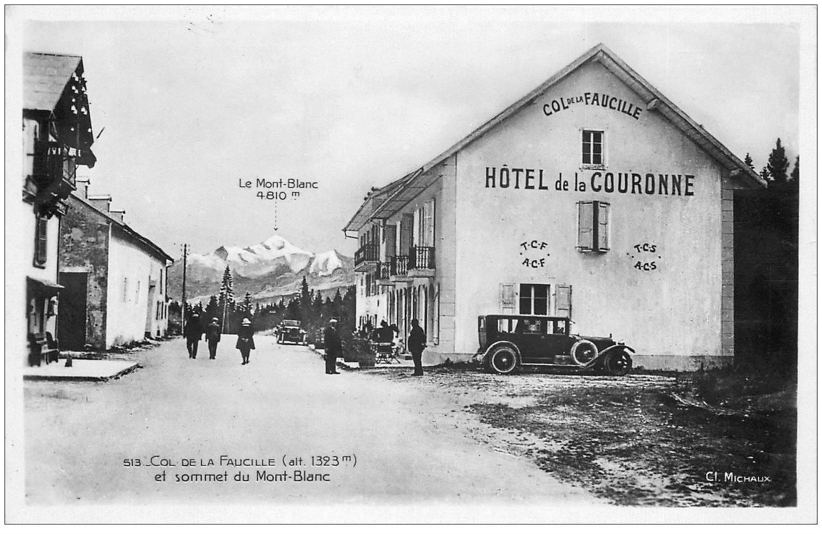 carte postale ancienne 01 Col de la Faucille. Hôtel de la Couronne. Voiture ancienne et Mont Blanc