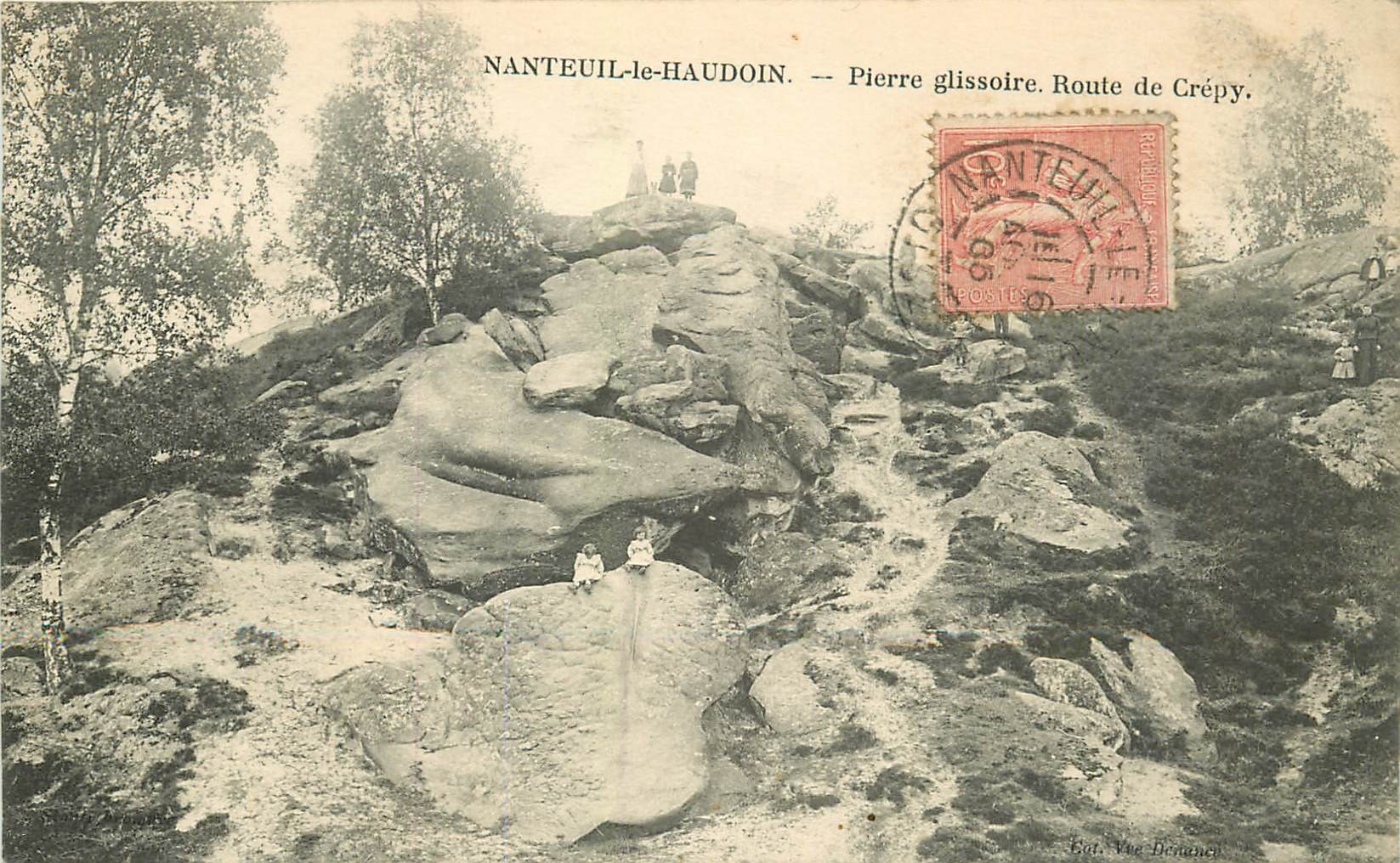 60 NANTEUIL-LE-HAUDOIN. Pierre glissoire Route de Crépy 1905