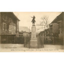 38 PONTCHARRA-SUR-BREDA. Monument du Chevalier Bayard rue Docteur Charvet 1919