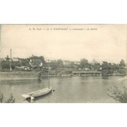 77 DAMPMART. La Marne avec péniche et lavoir