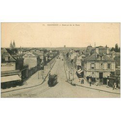 carte postale ancienne 02 SOISSONS. Tramway avenue de la Gare 1914. (carte gondolée)...