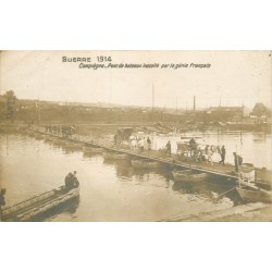 60 COMPIEGNE. Pont de bateaux installé par le Génie français 1915