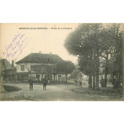 95 ARNOUVILLE-LES-GONESSE. Militaires Place de la Fontaine devant l'Epicerie et Vins 1917