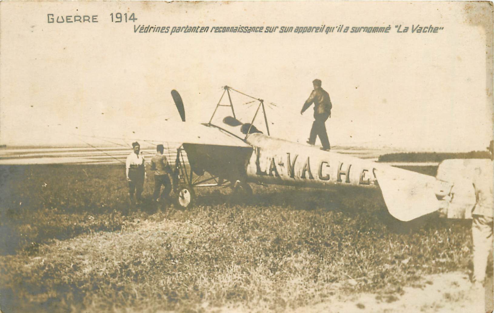 GUERRE 1914 Photo Cpa aviateur Védrines en reconnaissance sur son avion " La Vache "