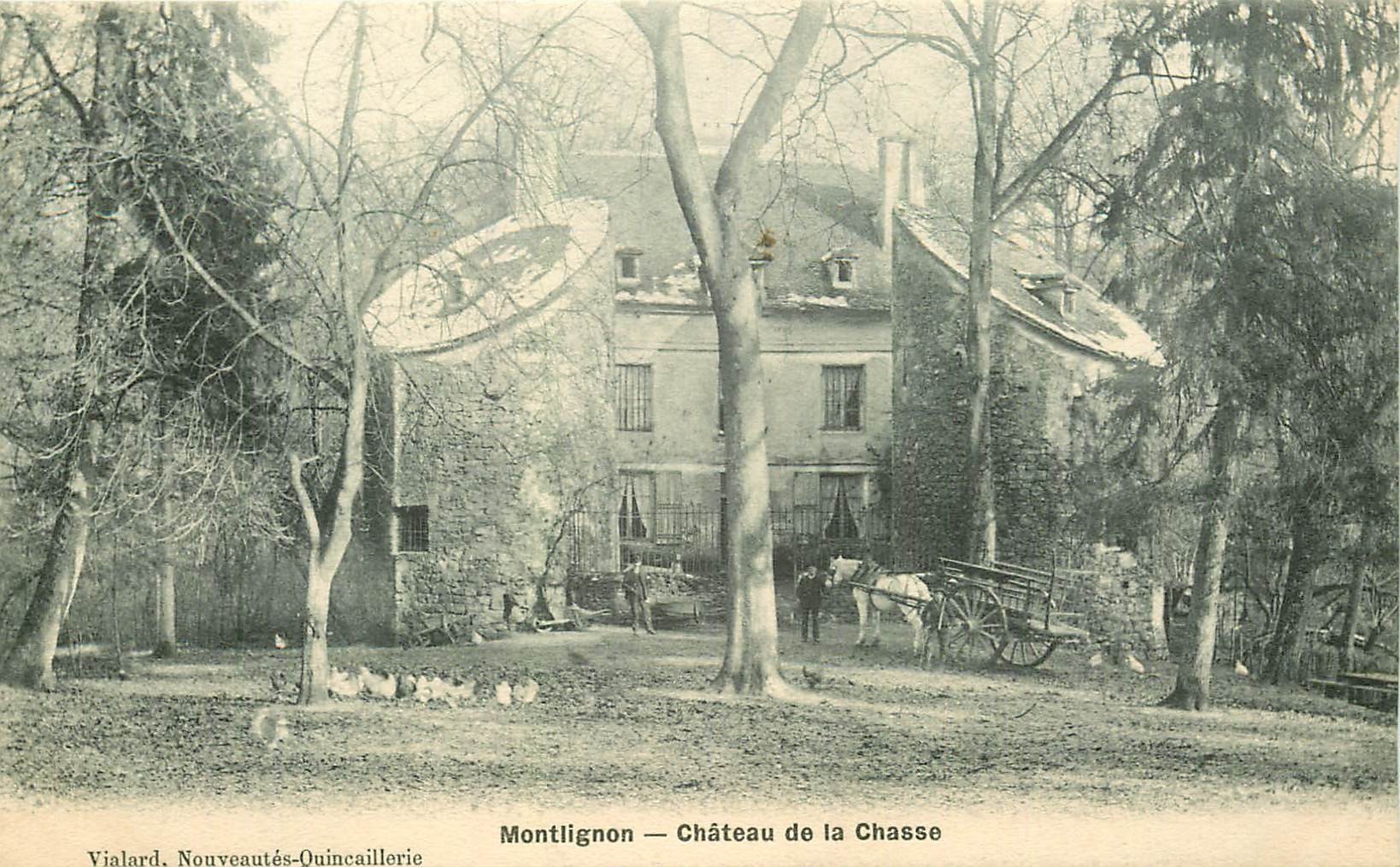 95 MONTLIGNON. Château de la Chasse, attelage et poules