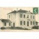 carte postale ancienne 16 VILLEBOIS-LAVALETTE. Groupe Scolaire et Hôtel de Ville 1909