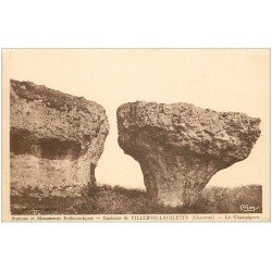 carte postale ancienne 16 VILLEBOIS-LAVALETTE. Rocher Le Champignon