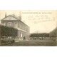 60 LE COUDRAY-SAINT-GERMER. La Place et les Ecoles 1910