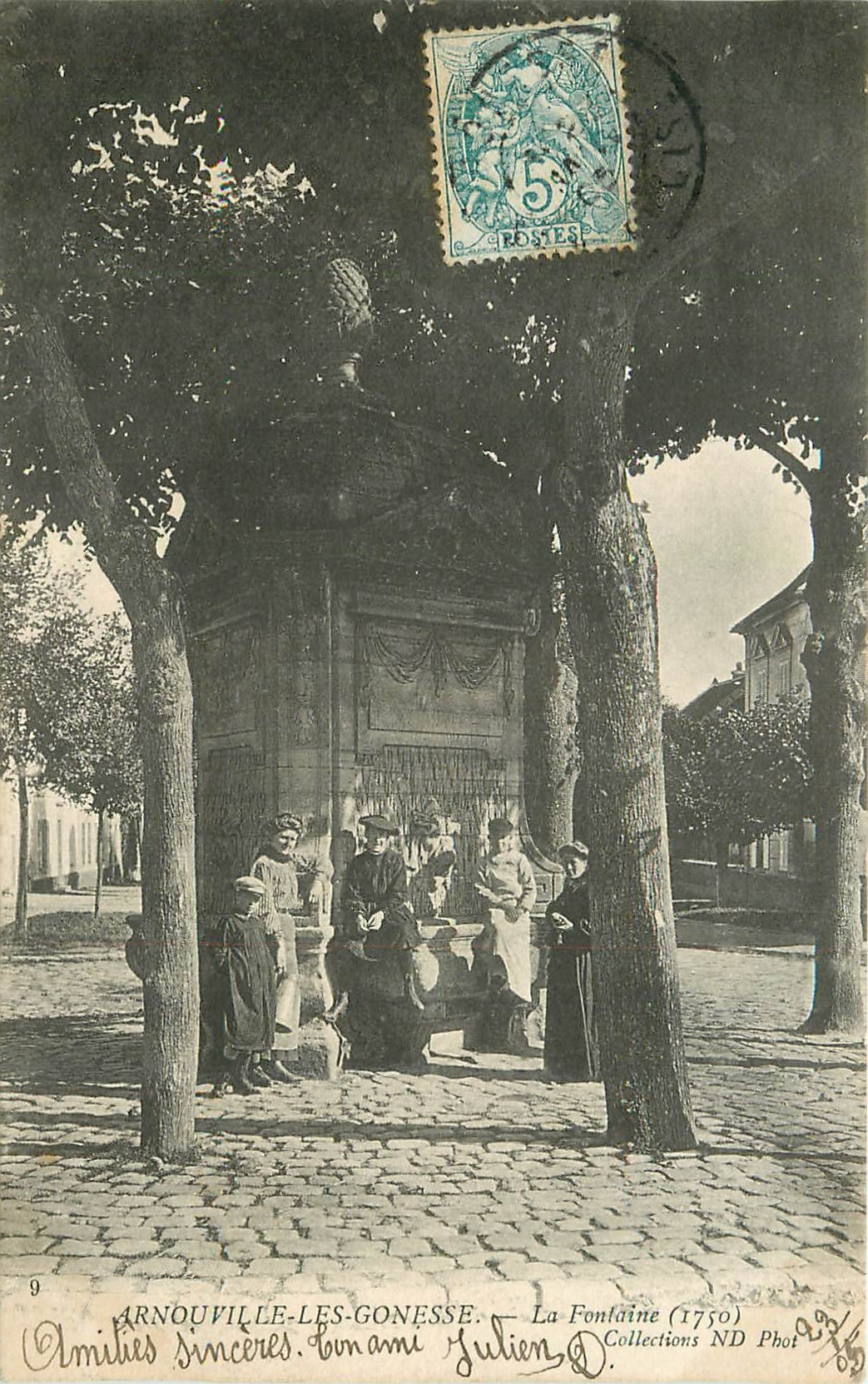 95 ARNOUVILLE-LES-GONESSE GONESSES. Belle animation près de la Fontaine 1905