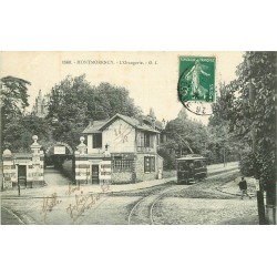 95 MONTMORENCY. L'Orangerie avec passage du Tramway électrique 1908