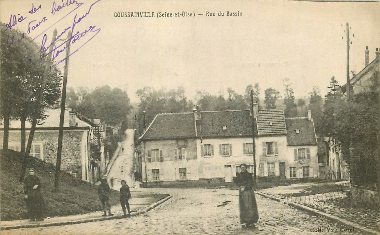 95 GOUSSAINVILLE. Animation rue du Bassin 1917