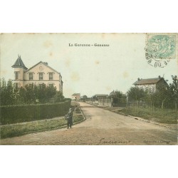 95 LA GARENNE GONESSE. Gamin sur la Route du Marché 1905