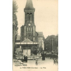 19 LE PESCHER. Manège à la Fête de la Saint-Jean Place de l'Eglise