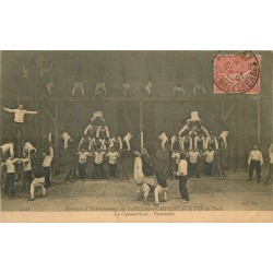 SAPEURS POMPIERS de Paris. Les Pyramides pendant la Gymnastique et Entrainement 1907