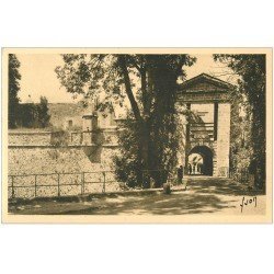 carte postale ancienne 66 MONT-LOUIS. La Porte de France