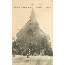 50 LES PIEUX. L'Eglise belle animation