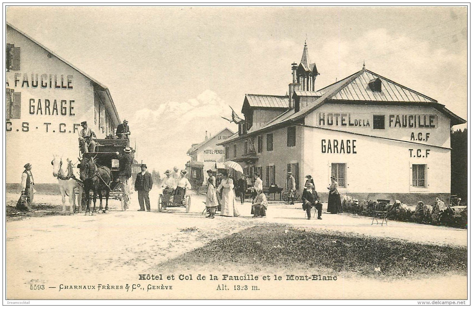 carte postale ancienne 01 Col de la Faucille. Hôtel Garage et Diligence. Tricycle Didot et Mont Blanc