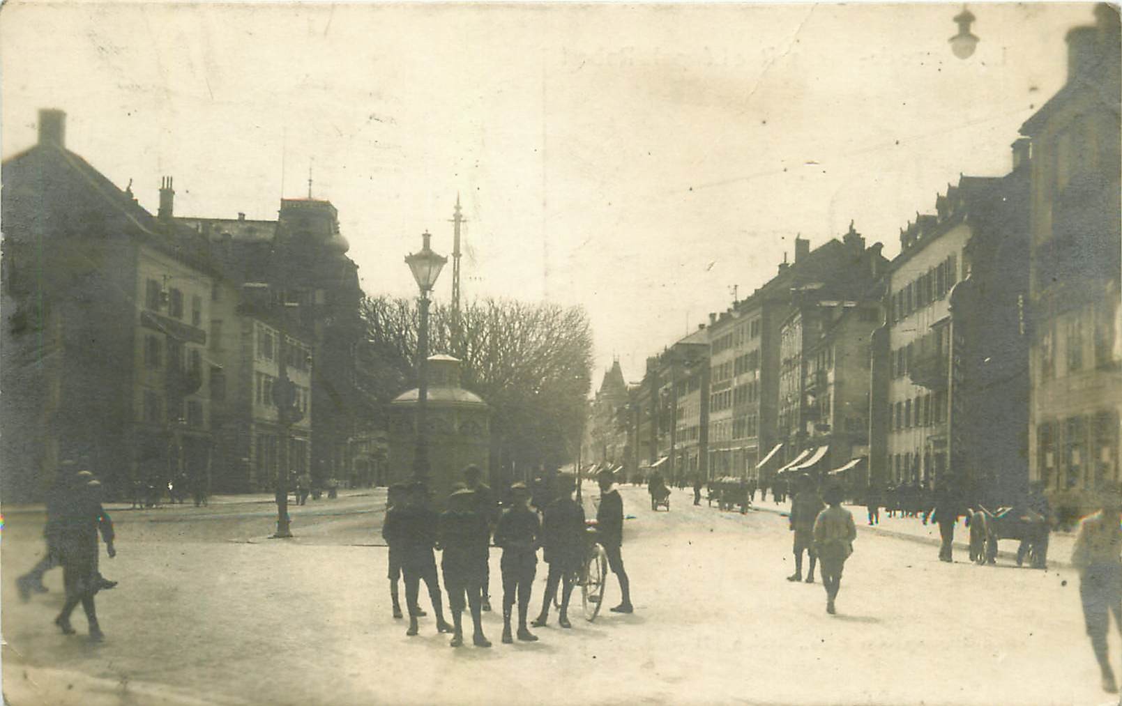 Suisse LA CHAUX-DE-FONDS. Rue Léopold Robert 1927