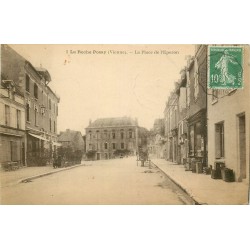 86 LA ROCHE POSAY. La Place de l'Eperon 1922