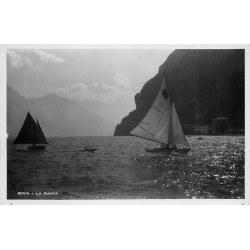 RIVA. La Punta avec bateaux de Pêche en Italie 1932