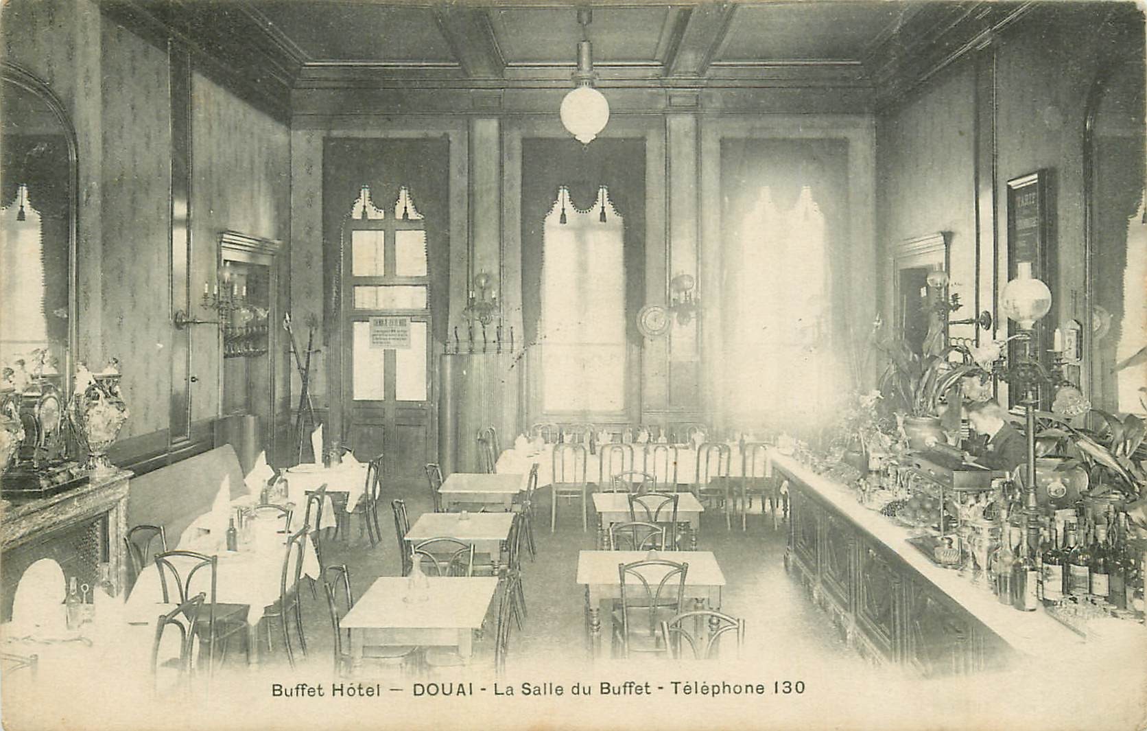 59 DOUAI. Salle du Buffet Hôtel 1910