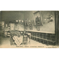 59 DOUAI. Grand Salon du Buffet Hôtel 1919