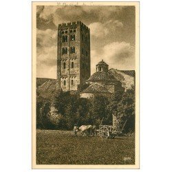 carte postale ancienne 66 SAINT-MICHEL-DE-CUXA. Tour Abbaye et attelage de Boeufs