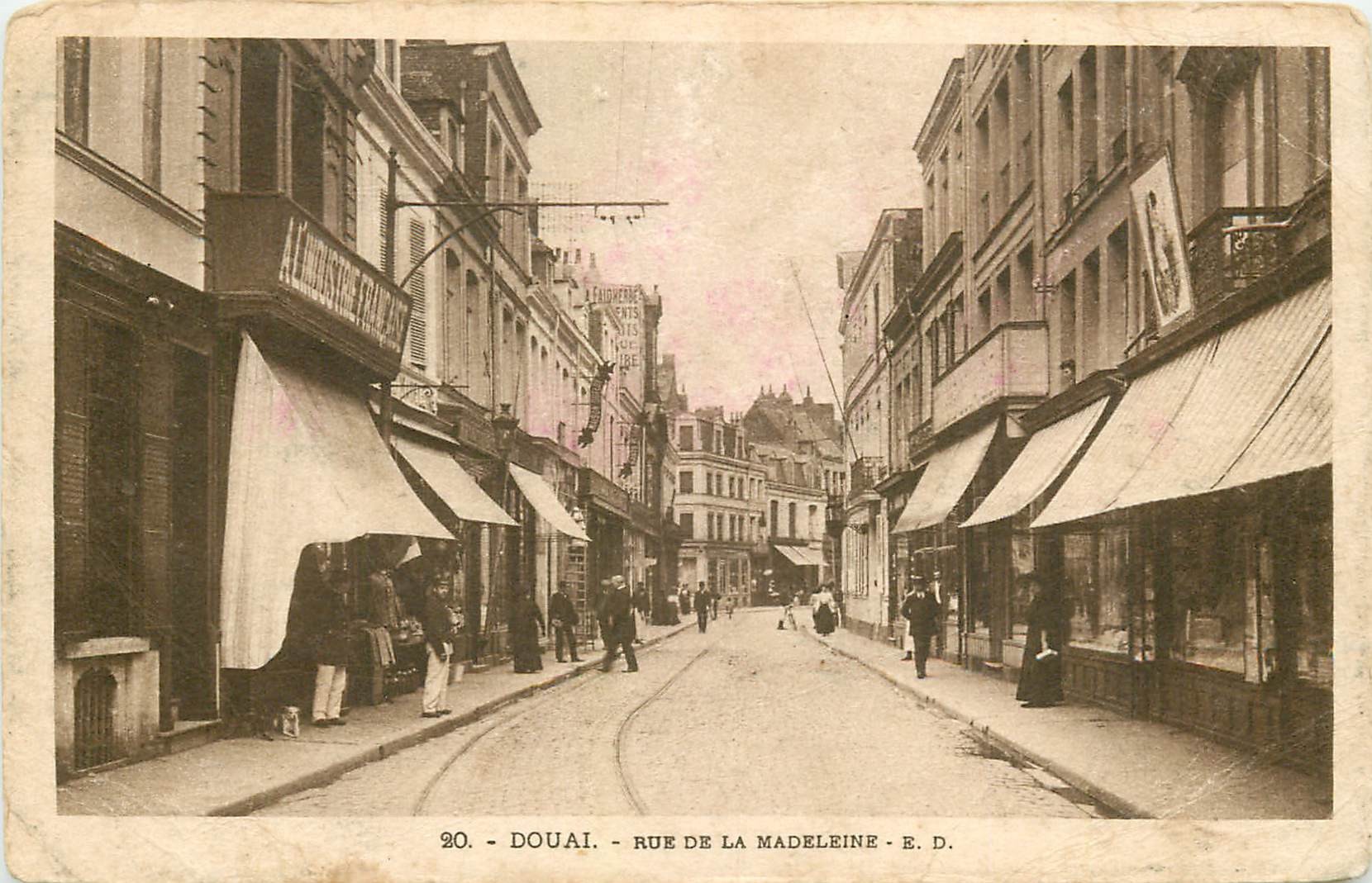 59 DOUAI. Commerce à l'Industrie Française Rue de la Madeleine