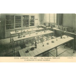 PARIS 14. Ecole Supérieure Paul-Bert 7 rue Huyghens. La boratoire de Sciences naturelles