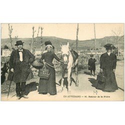 carte postale ancienne 63 AUVERGNE. Retour de la Foire 1923